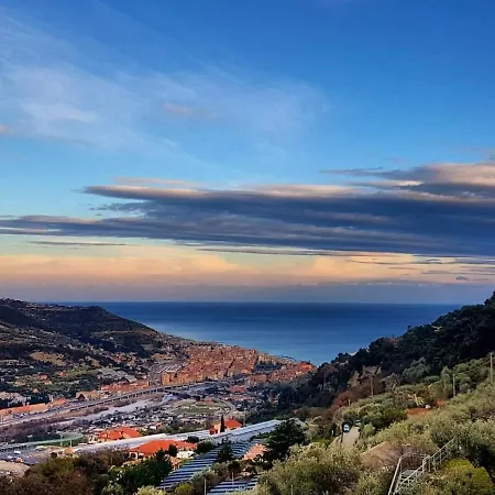 Appartement Tra Le Stelle E Il Mare *